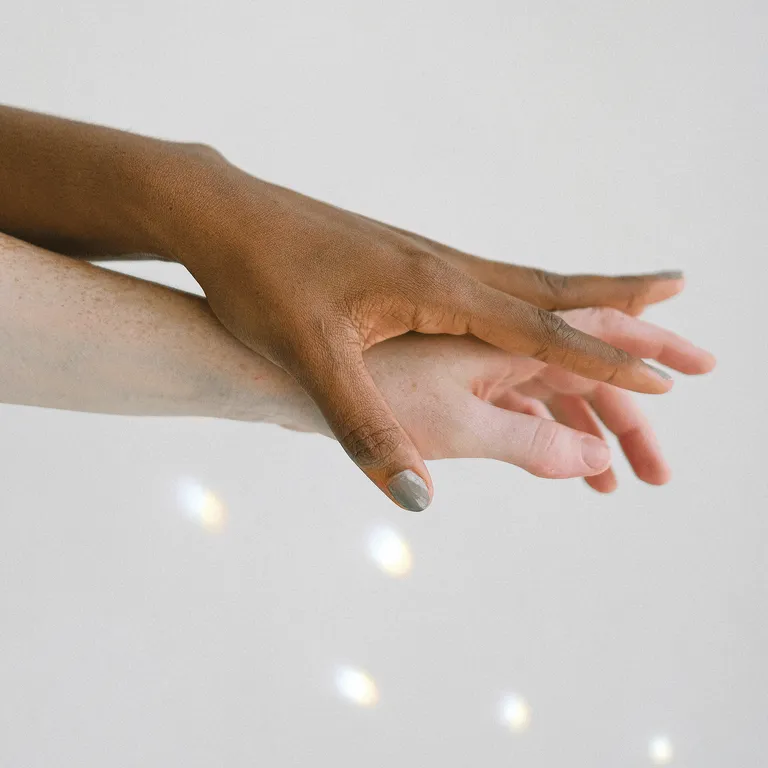 Learn how to invest with ellexx Membership, retirement planning, ETFs for women, savings plans, coaching, knowledge, education, finance, women, money